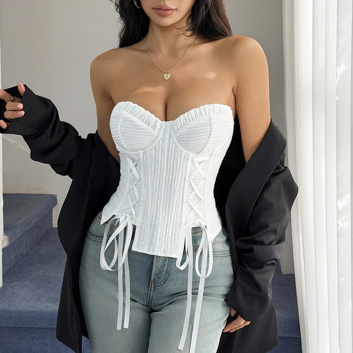 White Simple Strapless Corset Women Drawstring Vests Hot Girls Short Tank Tops Sexy Camisole Fashion Slim Skinny Crop Top Summer
White Simple Strapless Corset Women Drawstring Vests Hot Girls Short Tank Tops Sexy Camisole Fashion Slim Skinny Crop Top Summer
