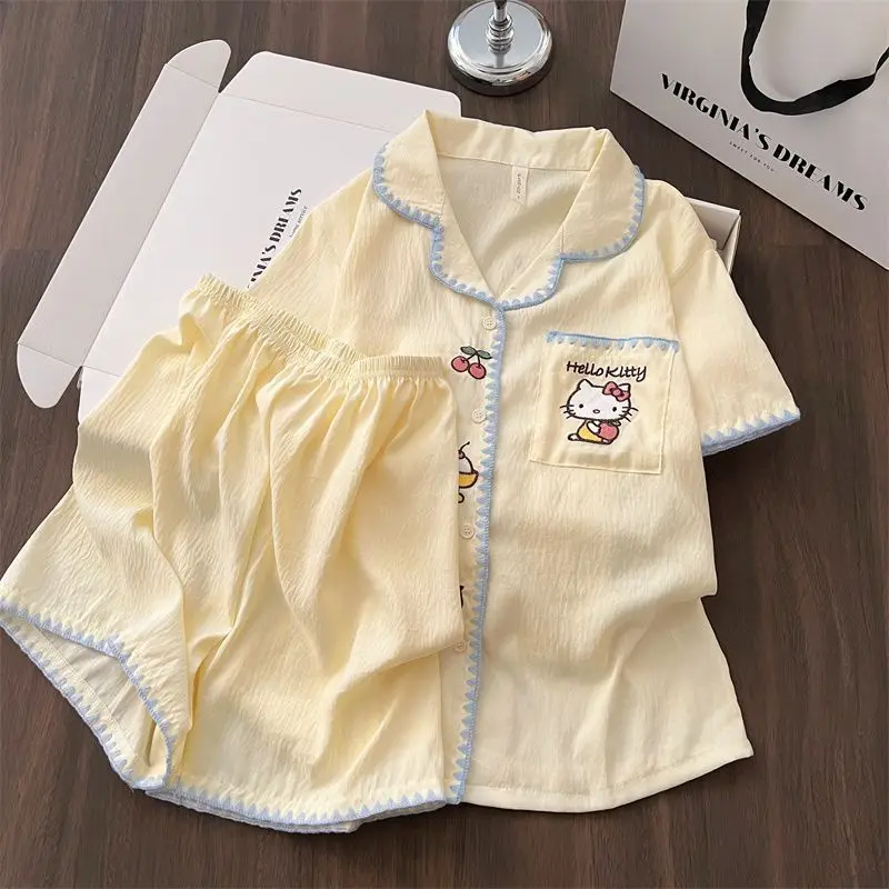 Хлопковая ночная рубашка Sanrio Hello Kitty для женщин, летний пижамный комплект, шорты, одежда для сна с короткими рукавами, кавайное мультяшное платье-неглиже, домашняя одежда
Хлопковая ночная рубашка Sanrio Hello Kitty для женщин, летний пижамный комплект, шорты, одежда для сна с короткими рукавами, кавайное мультяшное платье-неглиже, домашняя одежда