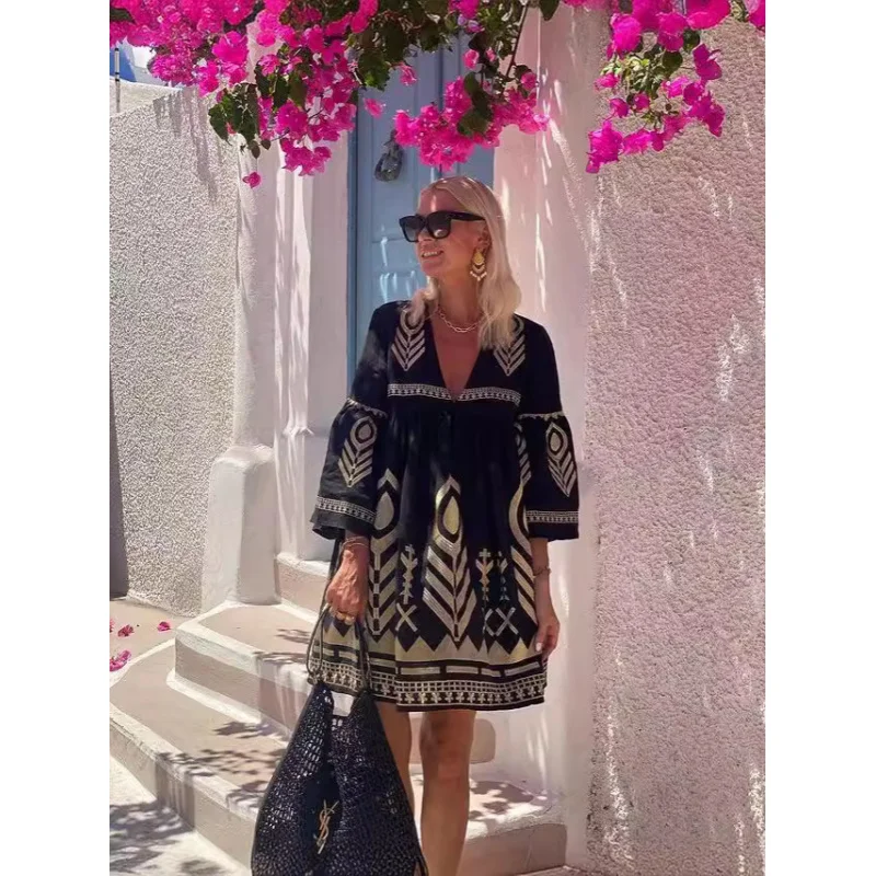 2025 New Dress, Instagram Influencer Same Style Floral Print Bell-Sleeve women Dress
2025 New Dress, Instagram Influencer Same Style Floral Print Bell-Sleeve women Dress