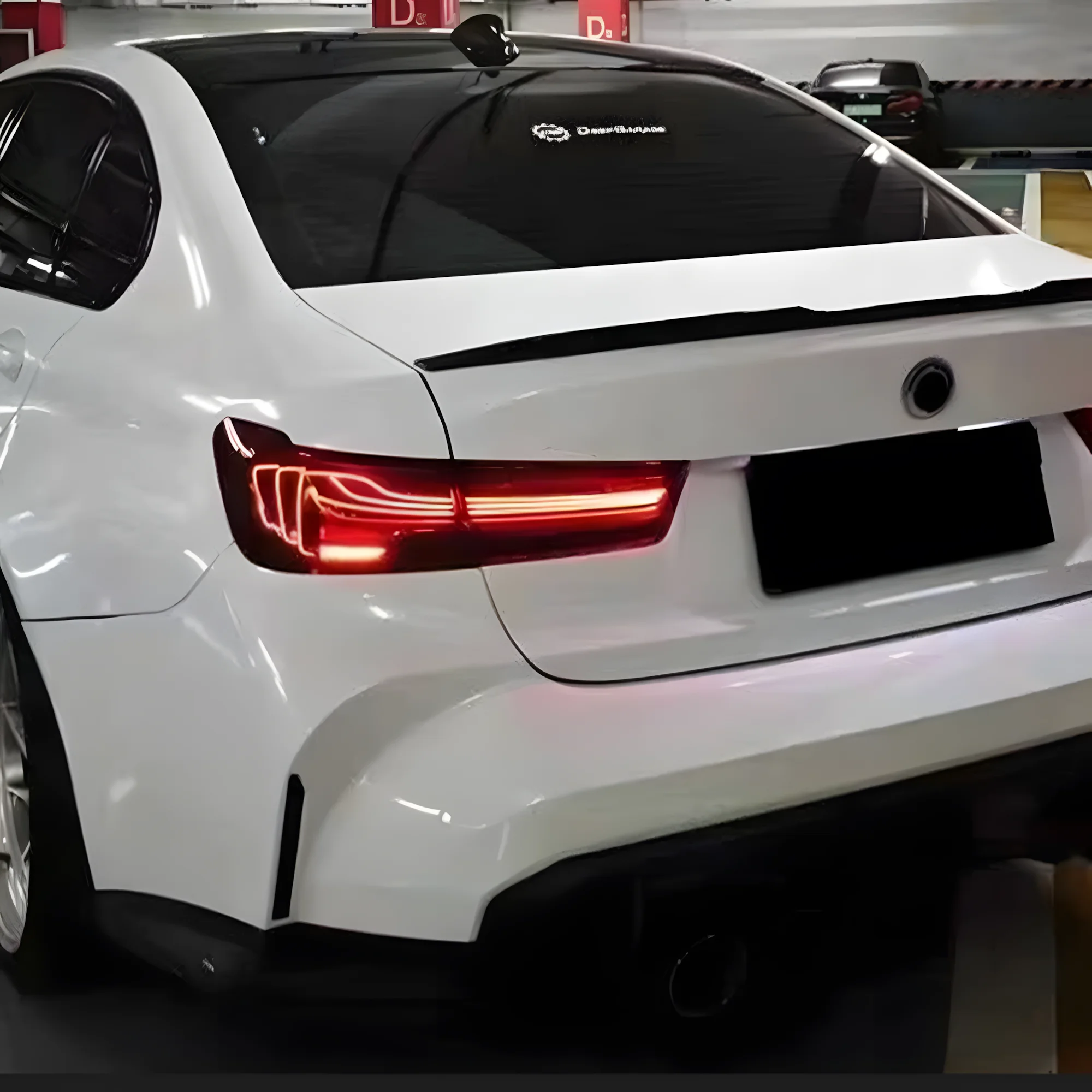 For BMW 3 Series G20 G28 320i 325i 330i 2020-2024 LED Auto Rear Lamp Assembly Upgrade 4 Series Laser Style Taillight Accessories
For BMW 3 Series G20 G28 320i 325i 330i 2020-2024 LED Auto Rear Lamp Assembly Upgrade 4 Series Laser Style Taillight Accessories