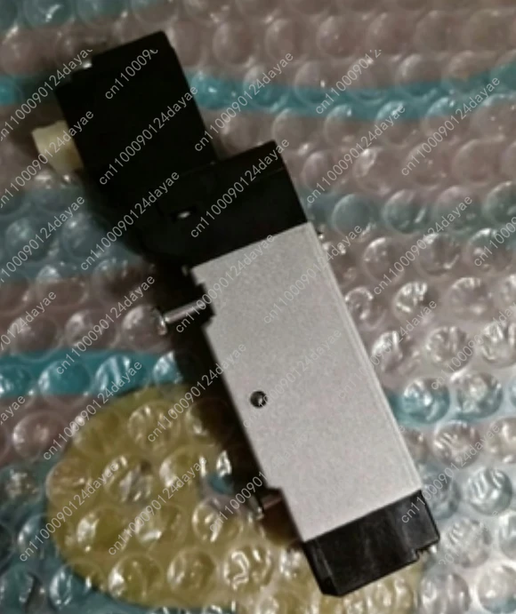 Solenoid valve MEH-5/2-1/8-P-I-B 173404 accessories
Solenoid valve MEH-5/2-1/8-P-I-B 173404 accessories