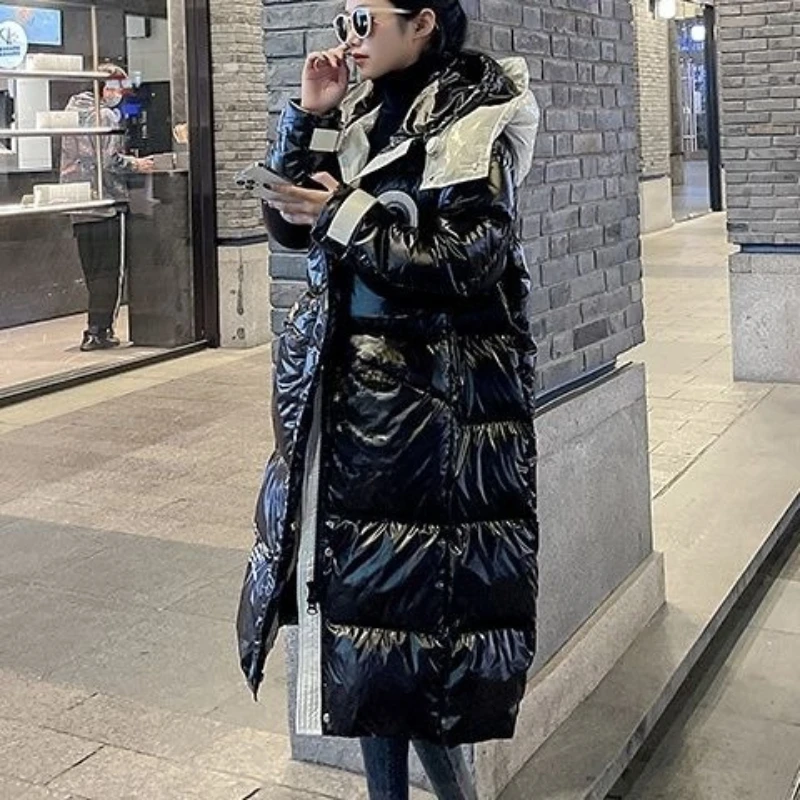 Модная глянцевая теплая куртка до колена контрастного цвета с капюшоном от кутюр, женская зимняя новая красивая длинная утолщенная куртка 
Модная глянцевая теплая куртка до колена контрастного цвета с капюшоном от кутюр, женская зимняя новая красивая длинная утолщенная куртка