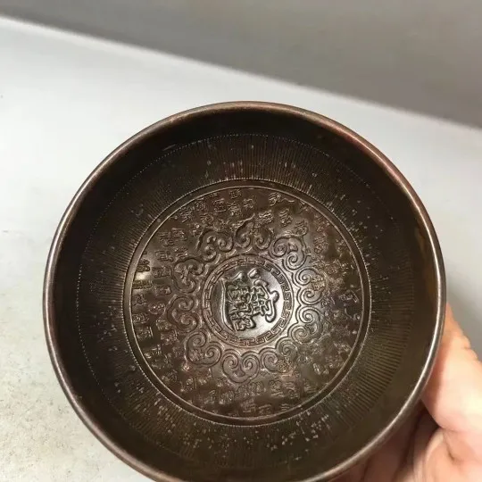 Receive Amoy old goods Copper bowl relief old objects Baifu bowl ornaments Lucky treasure ornaments Decorative dishes ornaments
Receive Amoy old goods Copper bowl relief old objects Baifu bowl ornaments Lucky treasure ornaments Decorative dishes ornaments