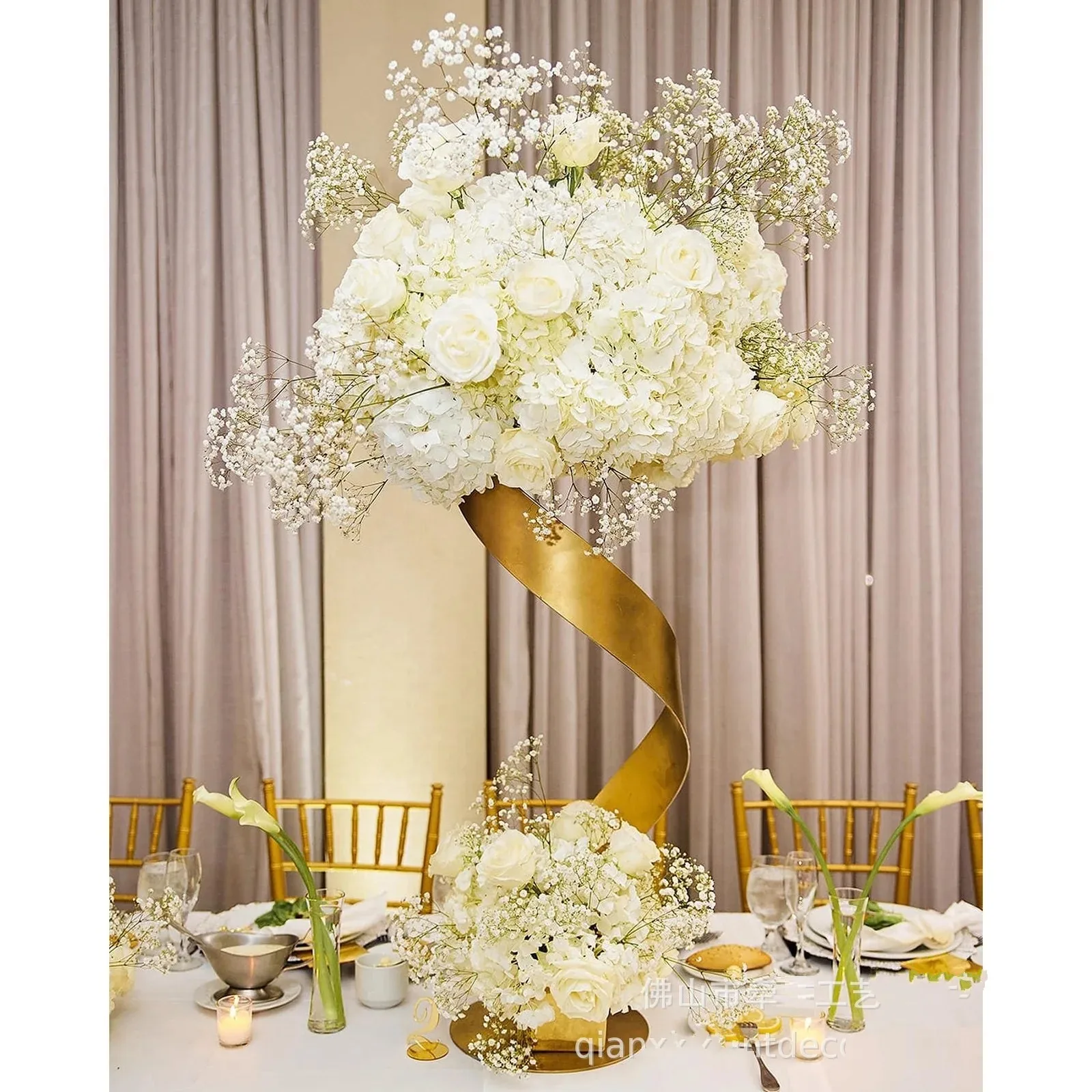 4 Pcs/lot Gold Flower Road Lead Metal Wedding Table Centerpieces Flower Stand Flower Vase Event Party Home Hotel Decoration
4 Pcs/lot Gold Flower Road Lead Metal Wedding Table Centerpieces Flower Stand Flower Vase Event Party Home Hotel Decoration