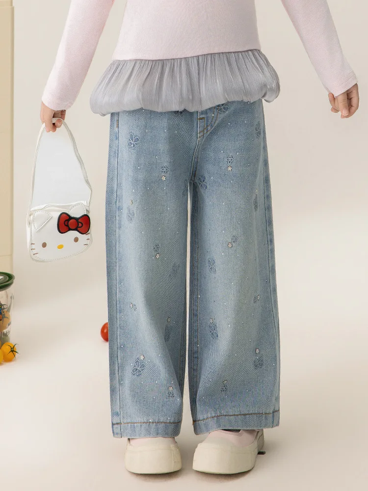 Новые джинсы для девочек 2026 года: весенне-осенние, с прямым кроем, украшенные стразами, модные универсальные брюки
Новые джинсы для девочек 2026 года: весенне-осенние, с прямым кроем, украшенные стразами, модные универсальные брюки