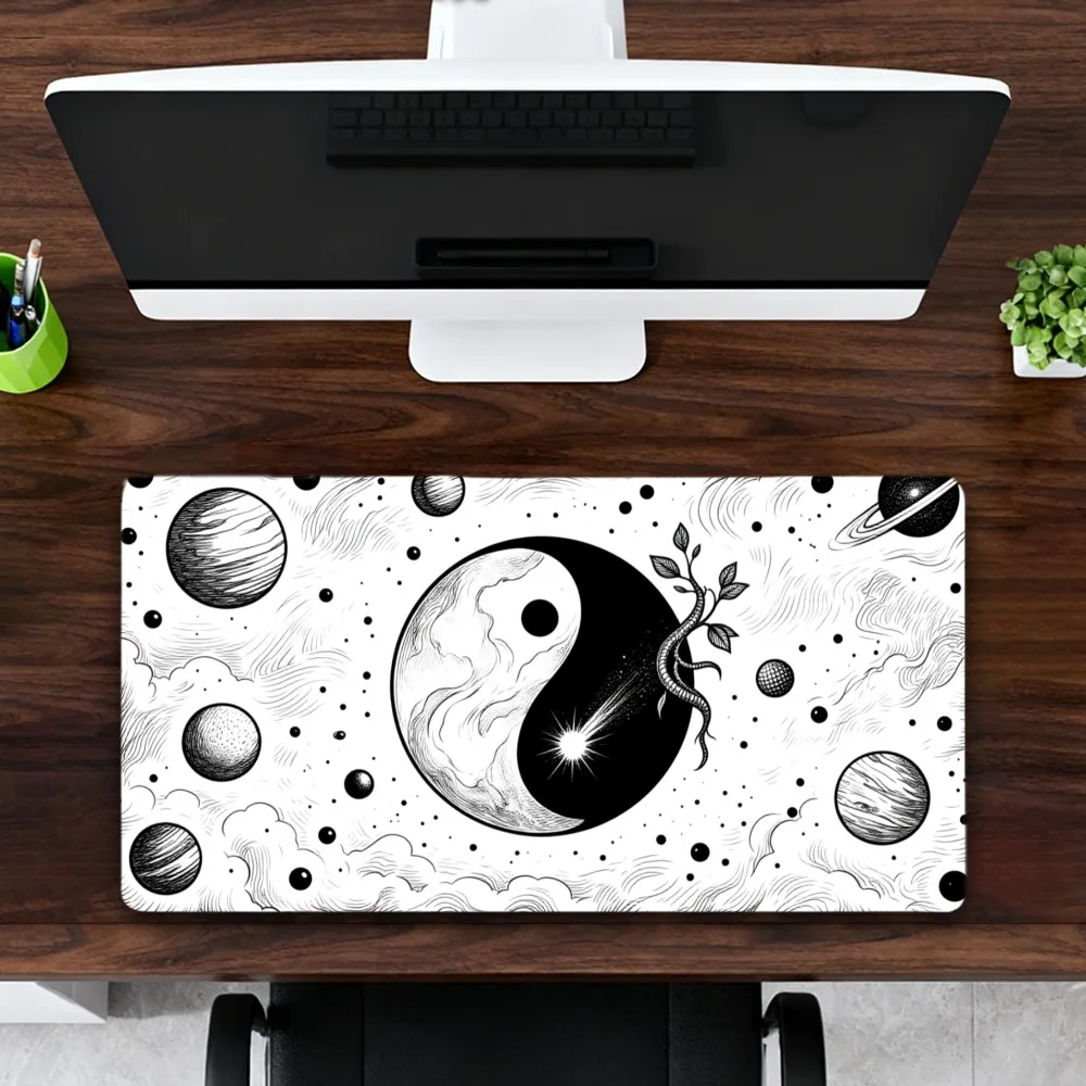 Yin-Yang Universe Planet Pattern Mouse Pad - Rubber Bottom - Anti-Slip Desk and Gaming Mat decoração setup gamer
Yin-Yang Universe Planet Pattern Mouse Pad - Rubber Bottom - Anti-Slip Desk and Gaming Mat decoração setup gamer