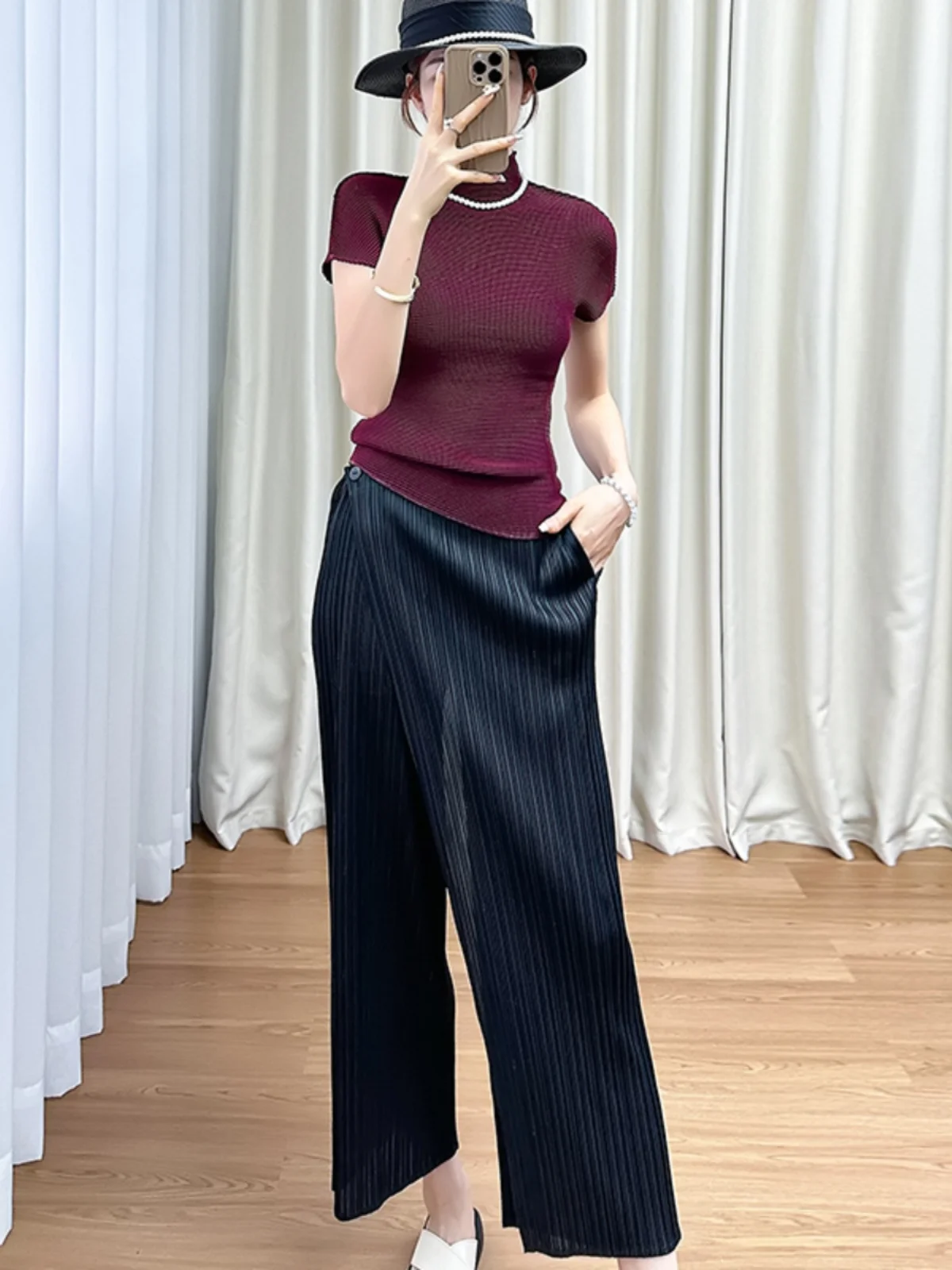 Faionable Slim Fit Women's Top with Pleats And Elastici Side Button Wide Leg Pants Summer Sle by Sanza Art Creation
Faionable Slim Fit Women's Top with Pleats And Elastici Side Button Wide Leg Pants Summer Sle by Sanza Art Creation