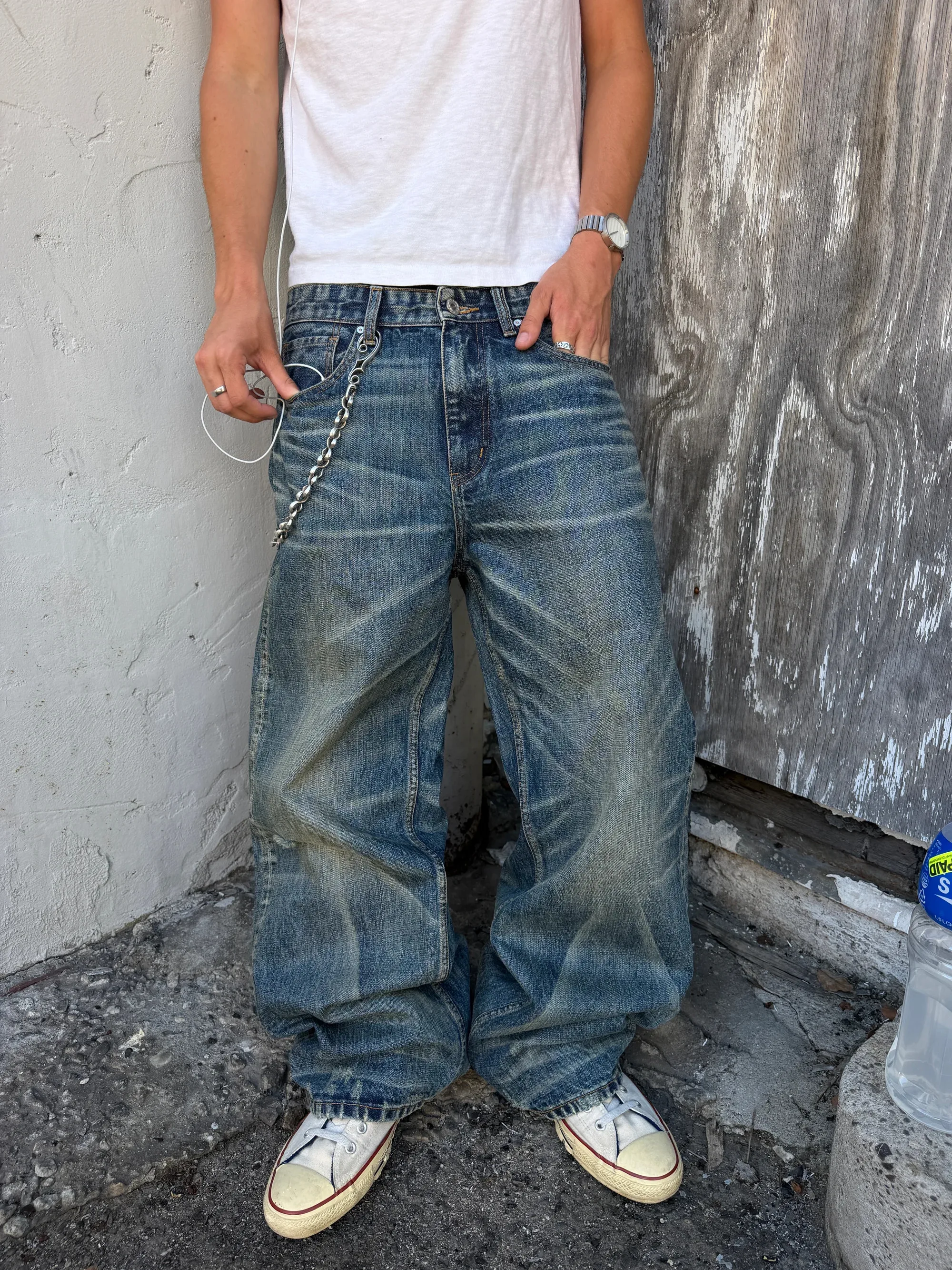 Y2K Echo Loose Straight Selvedge Denim Vintage Washed Embroidered Wide Leg Pants American High Street Unisex Skateboard Jeans
Y2K Echo Loose Straight Selvedge Denim Vintage Washed Embroidered Wide Leg Pants American High Street Unisex Skateboard Jeans