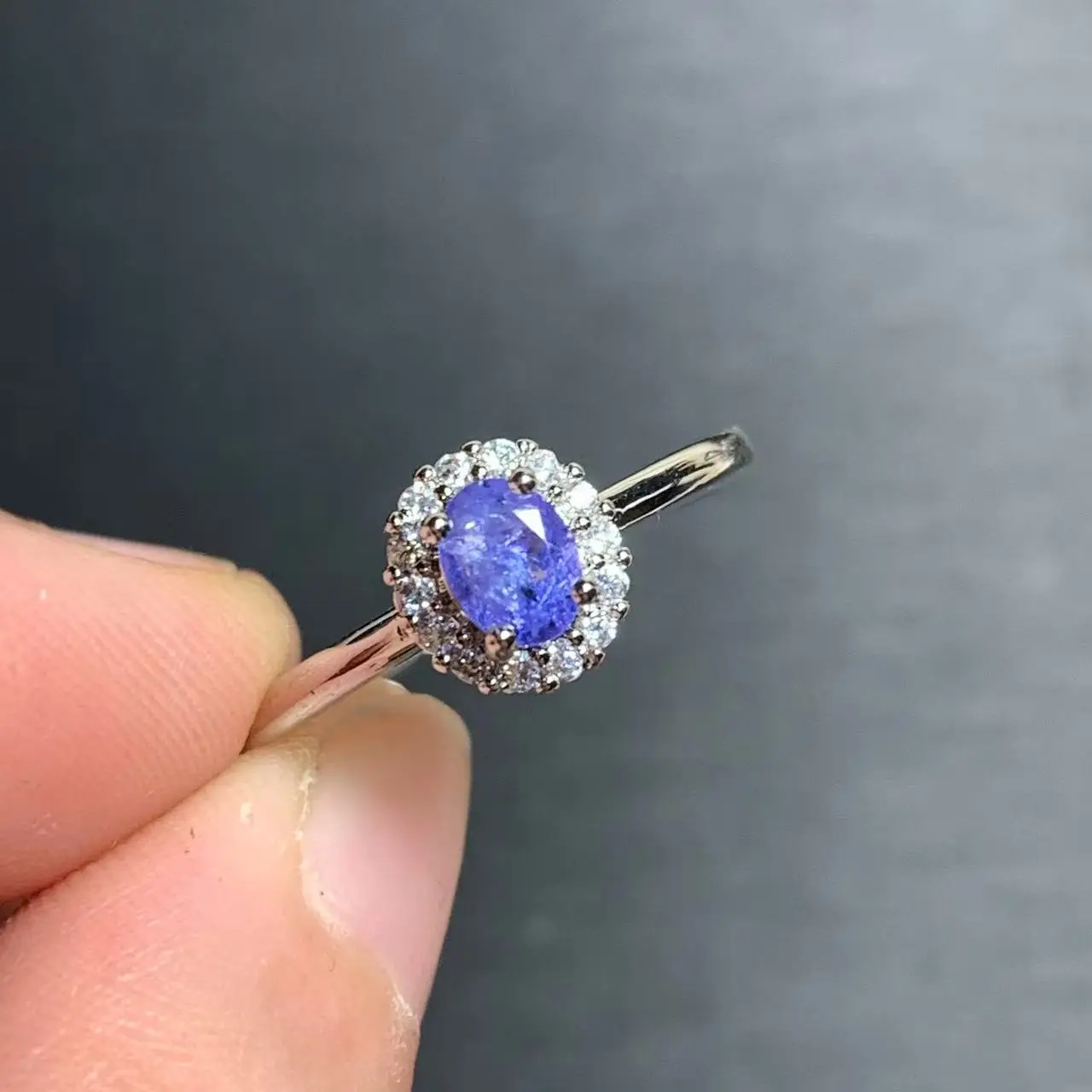 Authentic Natural Tanzanite Ring Adjustable Female Ring Jewelry for Women Gift Wholesale High Quality send randomly
Authentic Natural Tanzanite Ring Adjustable Female Ring Jewelry for Women Gift Wholesale High Quality send randomly