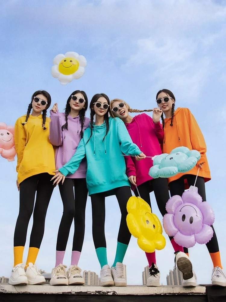 Свободная толстовка-худи Candy: цветная, оверсайз, с круглым вырезом, для путешествий и фотосессий, женский комплект для групповых образов
Свободная толстовка-худи Candy: цветная, оверсайз, с круглым вырезом, для путешествий и фотосессий, женский комплект для групповых образов