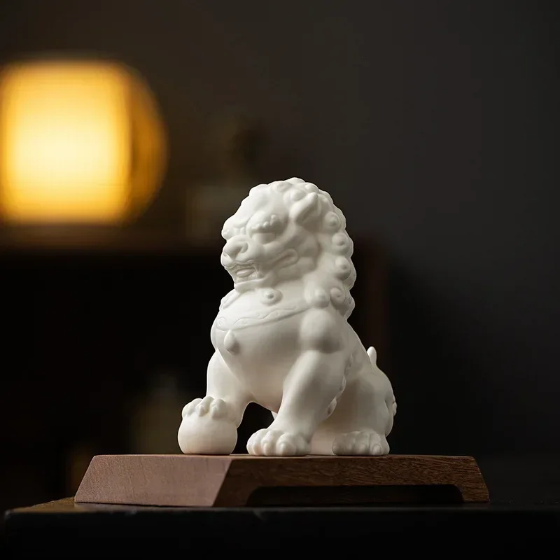 Creative ceramic lion ornaments for decoration, living room, entrance, foyer, indoor desktop decorations
Creative ceramic lion ornaments for decoration, living room, entrance, foyer, indoor desktop decorations