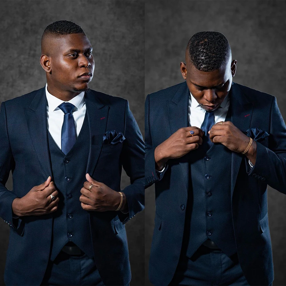 Navy Blue Men Wedding Suit Classic There-Pieces Handsome Slim Fit Bridegroom Jacket Custom Made Party Tuxedos (Coat+Pant+Vest)
Navy Blue Men Wedding Suit Classic There-Pieces Handsome Slim Fit Bridegroom Jacket Custom Made Party Tuxedos (Coat+Pant+Vest)