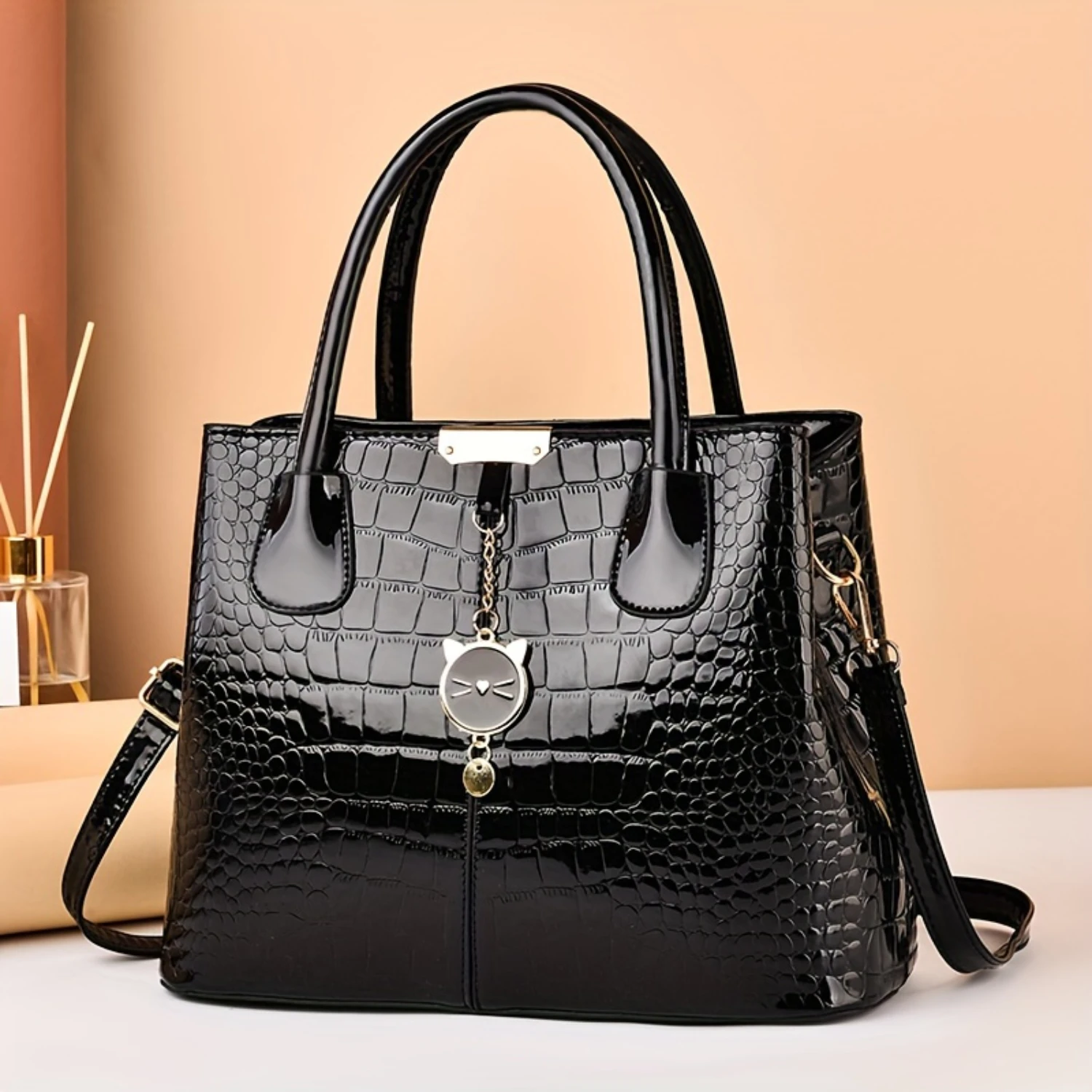 Pattern Handbag, Luxury Crossbody Bag, Fashion Solid Color Shoulder Purse For Women Coin purse Cosmetic travel bag Cosmetic bag
Pattern Handbag, Luxury Crossbody Bag, Fashion Solid Color Shoulder Purse For Women Coin purse Cosmetic travel bag Cosmetic bag