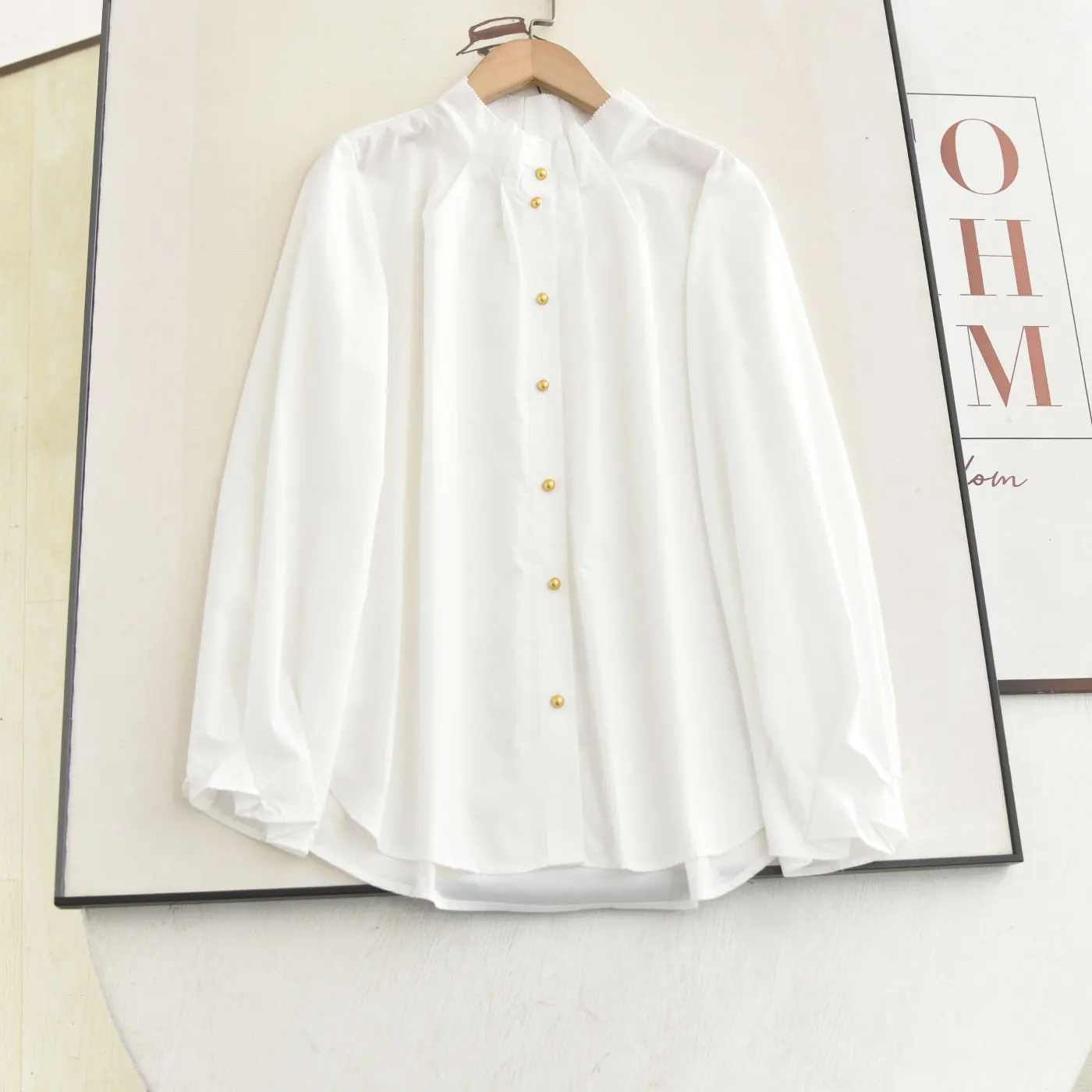 Casual Sle White irt Women's Spring New Design Collar Stand-Up Gold Button Loose Fit Breathable Long Sve Pure Color Top
Casual Sle White irt Women's Spring New Design Collar Stand-Up Gold Button Loose Fit Breathable Long Sve Pure Color Top