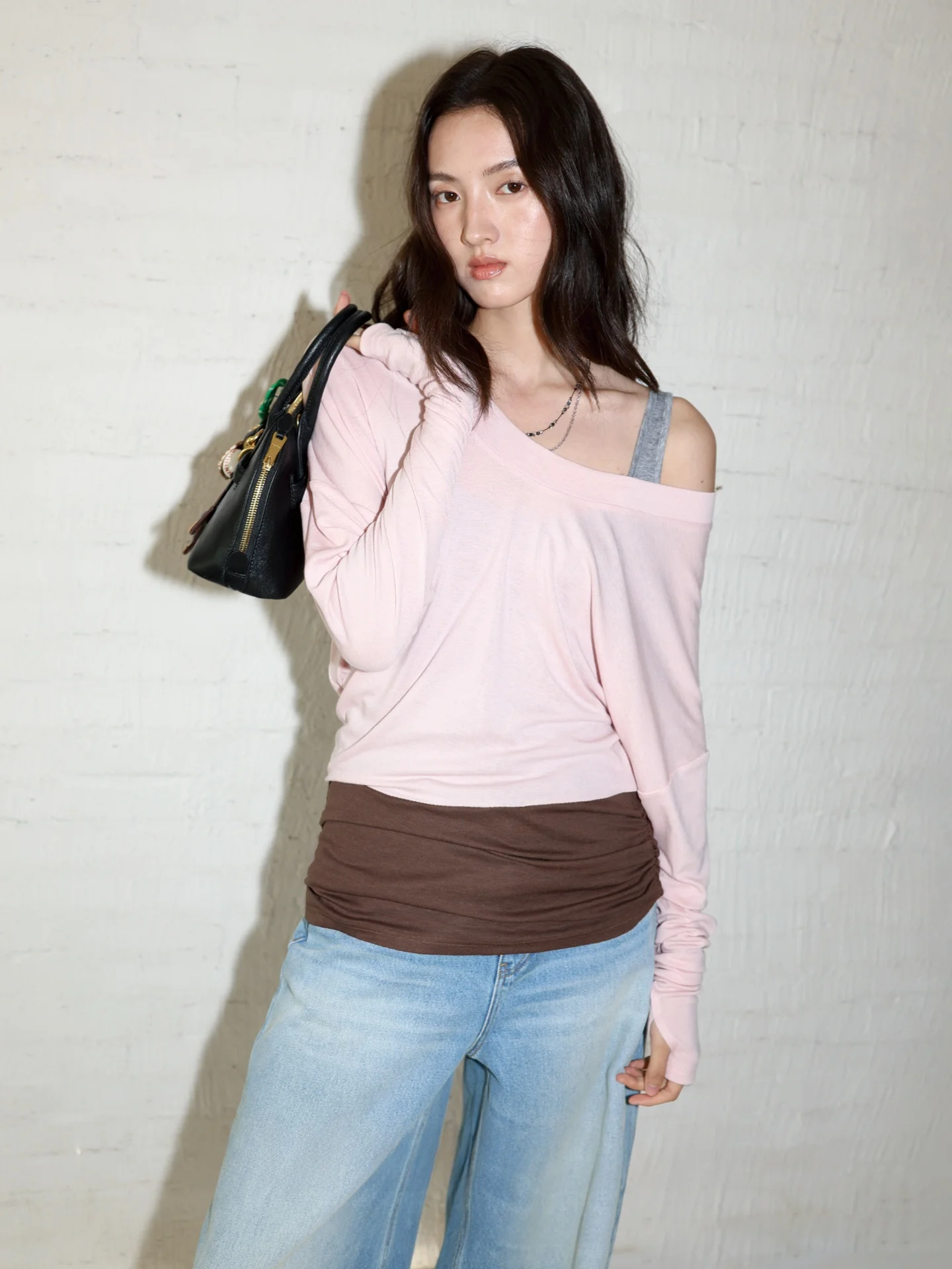 Lushire Wool Lyocell Blend Long Sleeve T-Shirt Skin-friendly Breathable Drapey U-neck Hem Splice Shoulder Ladies Top
Lushire Wool Lyocell Blend Long Sleeve T-Shirt Skin-friendly Breathable Drapey U-neck Hem Splice Shoulder Ladies Top