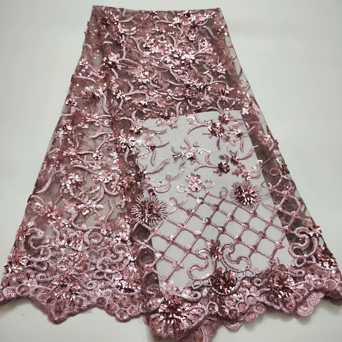 Latest African Lace Fabric 2023 High Quality Nigerian French Mesh Lace Fabric With Sequins For Wedding Party Dress Sew KLP2305
Latest African Lace Fabric 2023 High Quality Nigerian French Mesh Lace Fabric With Sequins For Wedding Party Dress Sew KLP2305