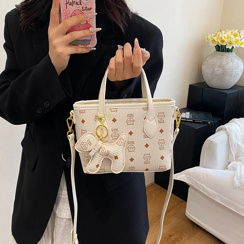 High-End Vintage Crossbody Handbag For Women Everyday Commuter With Messenger Style And Simple Design
High-End Vintage Crossbody Handbag For Women Everyday Commuter With Messenger Style And Simple Design