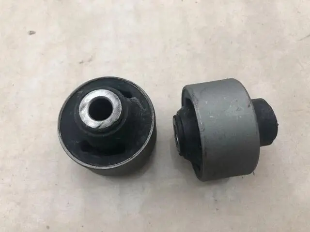Control Arm Bushing Kit Front Big + Small 2Pcs for Roewe MG3 Chinese Car Suspension Bushes 30003598
Control Arm Bushing Kit Front Big + Small 2Pcs for Roewe MG3 Chinese Car Suspension Bushes 30003598