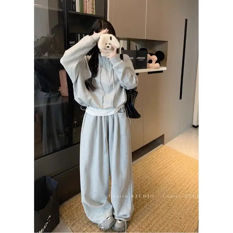 Autumn New Simple Casual Two Piece Sets Stand Collar Long Sleeve Sweatshirt Tops + High Waist Wide Leg Pants Female Outfits
Autumn New Simple Casual Two Piece Sets Stand Collar Long Sleeve Sweatshirt Tops + High Waist Wide Leg Pants Female Outfits
