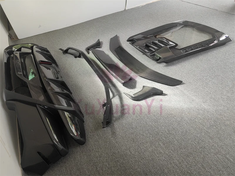 Factory Direct Sales of Carbon Fiber P-style Rear Bumper Cover and Rear Spoiler Body Kit for Lamborghini LP580 LP610 Body Kit
Factory Direct Sales of Carbon Fiber P-style Rear Bumper Cover and Rear Spoiler Body Kit for Lamborghini LP580 LP610 Body Kit