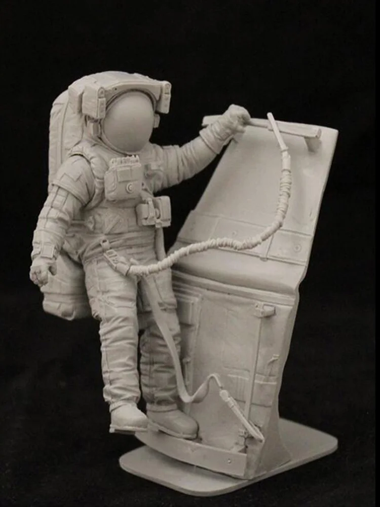 1/24 MODERN WARRIOR MAN OFFICER STAND Resin figure Model kits Miniature gk Unassembly Unpainted
1/24 MODERN WARRIOR MAN OFFICER STAND Resin figure Model kits Miniature gk Unassembly Unpainted