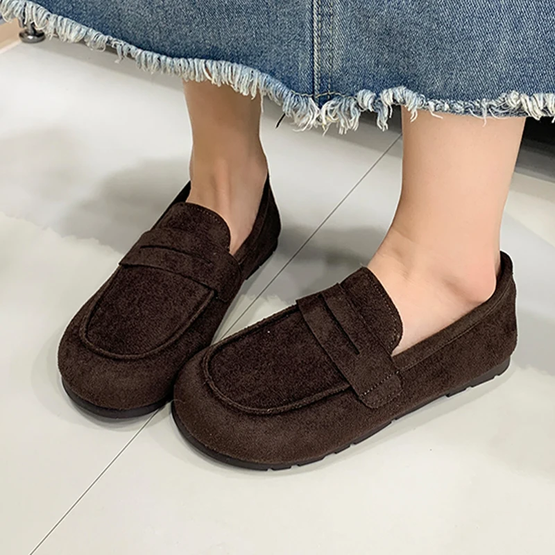 Женские лоферы из замши, повседневные туфли без каблука, спортивная обувь, удобные женские кроссовки, новинка 2026 года, модные прогулочные туфли, женские кеды
Женские лоферы из замши, повседневные туфли без каблука, спортивная обувь, удобные женские кроссовки, новинка 2026 года, модные прогулочные туфли, женские кеды