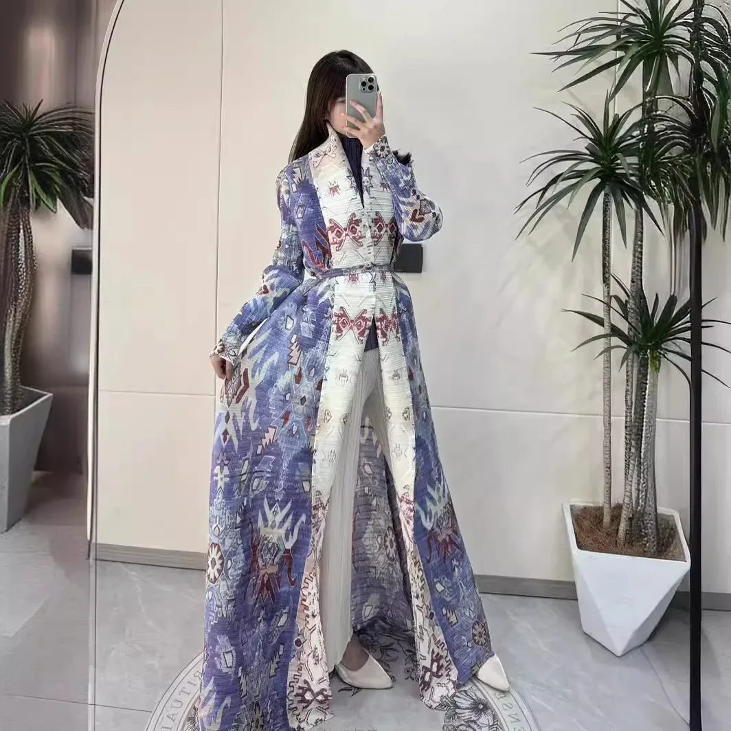 Miyake Pleated Print Foldable Collar Long Sleeved Trench Coat for Women 2024 New Winter Original Designer Fashion Cardigan Dress
Miyake Pleated Print Foldable Collar Long Sleeved Trench Coat for Women 2024 New Winter Original Designer Fashion Cardigan Dress
