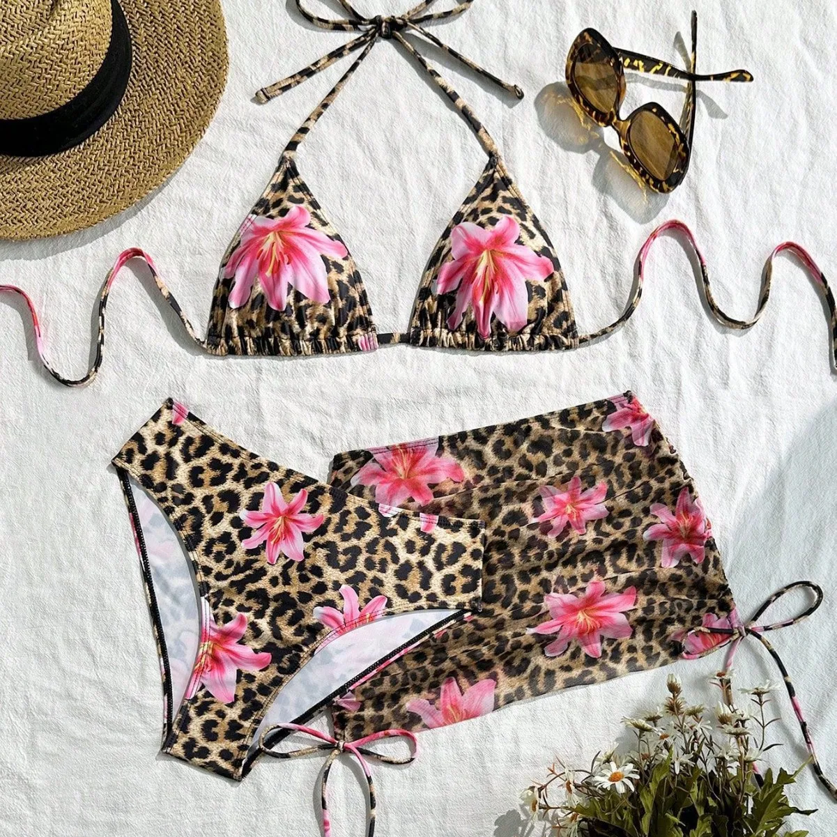 Sexy Leopard Print Three-Piece Bikini Set Swimsuit Women Swimwear Chiffon Skirt Biquini Bathing Suit Beach Biquine Brasileiro
Sexy Leopard Print Three-Piece Bikini Set Swimsuit Women Swimwear Chiffon Skirt Biquini Bathing Suit Beach Biquine Brasileiro