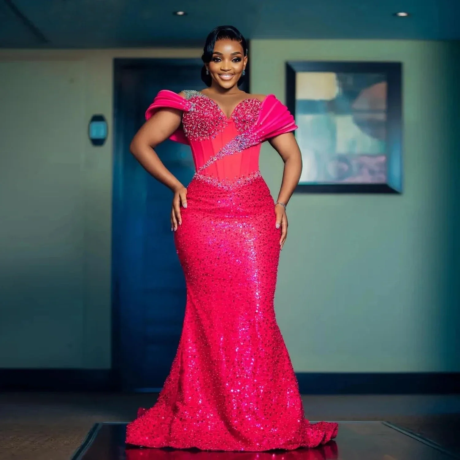 Popular Hot Pink African Prom Gown Sheer Neck 3D Pleated Shoulder Beads Lace Fuchsia Evening Dresses Aso Ebi Wedding Guest Dress
Popular Hot Pink African Prom Gown Sheer Neck 3D Pleated Shoulder Beads Lace Fuchsia Evening Dresses Aso Ebi Wedding Guest Dress