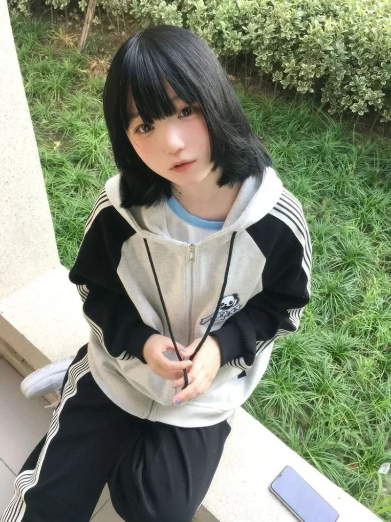 American Vintage Contrast Color Kawaii Ear Panda Hooded Sweatshirts Y2k Striped Women Preppy Style Loose Sudadera Mujer
American Vintage Contrast Color Kawaii Ear Panda Hooded Sweatshirts Y2k Striped Women Preppy Style Loose Sudadera Mujer