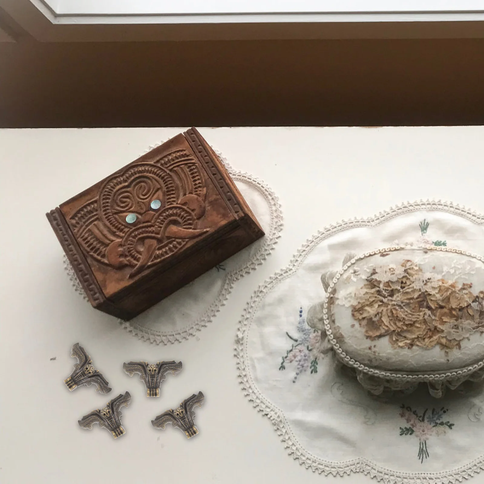 20Pcs Retro Decorative Box Legs Wooden Case Corners Furniture Feet Support Vintage Protective Jewelry Box Accessories
20Pcs Retro Decorative Box Legs Wooden Case Corners Furniture Feet Support Vintage Protective Jewelry Box Accessories