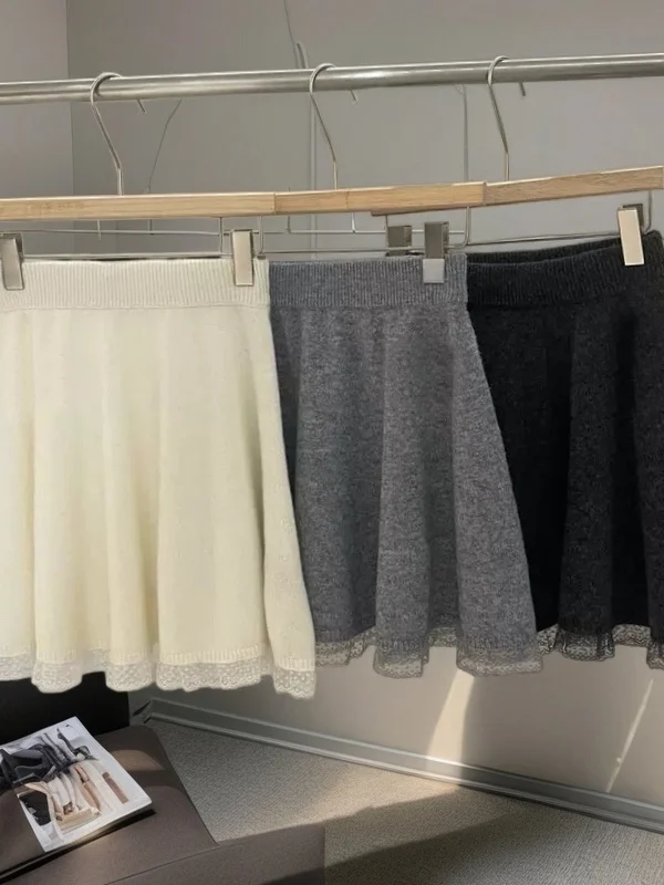 High Waist Knitted Skirt with Lace Trim Patchwork for Women Autumn Winter Versatile Casual Sle A-Line Skirt
High Waist Knitted Skirt with Lace Trim Patchwork for Women Autumn Winter Versatile Casual Sle A-Line Skirt