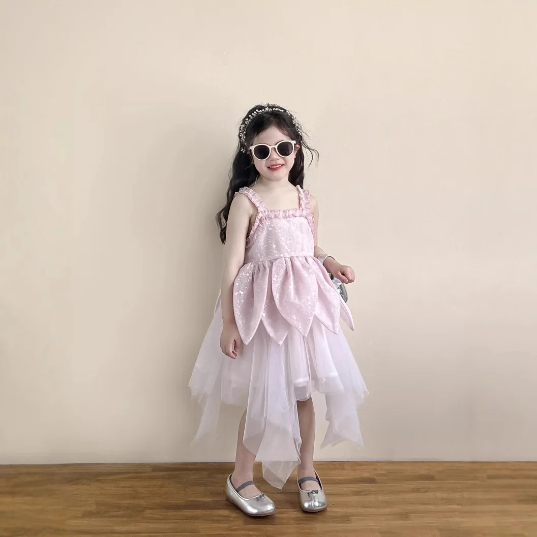 Girls Skirt 2025 Summer New Childrens Clothing Korean Style Girls Baby Pink Petals Mesh Princess Dress Casual Simple Daily
Girls Skirt 2025 Summer New Childrens Clothing Korean Style Girls Baby Pink Petals Mesh Princess Dress Casual Simple Daily