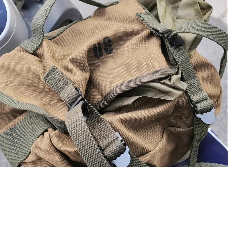Retro Motorcycle Side Bag Crossbody Bag Lei Feng Bag
Retro Motorcycle Side Bag Crossbody Bag Lei Feng Bag