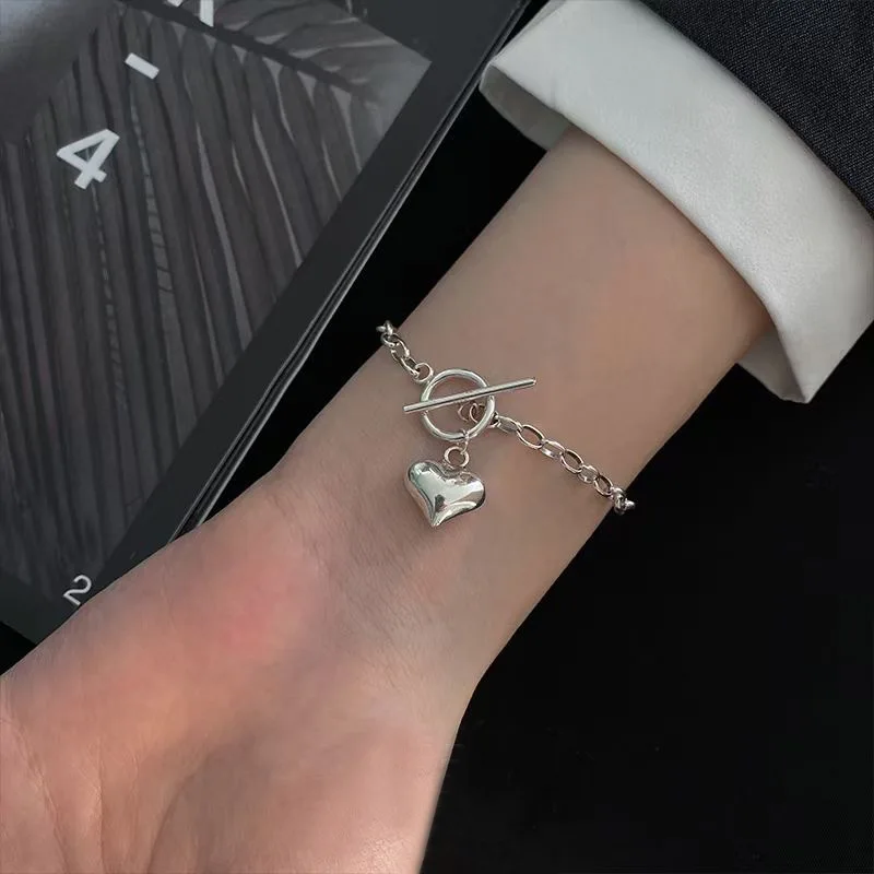 1 Pc Exquisite Heart Personality Fashion Copprt Silver Color Bracelet Daily Party Charm Gift Jewelry
1 Pc Exquisite Heart Personality Fashion Copprt Silver Color Bracelet Daily Party Charm Gift Jewelry