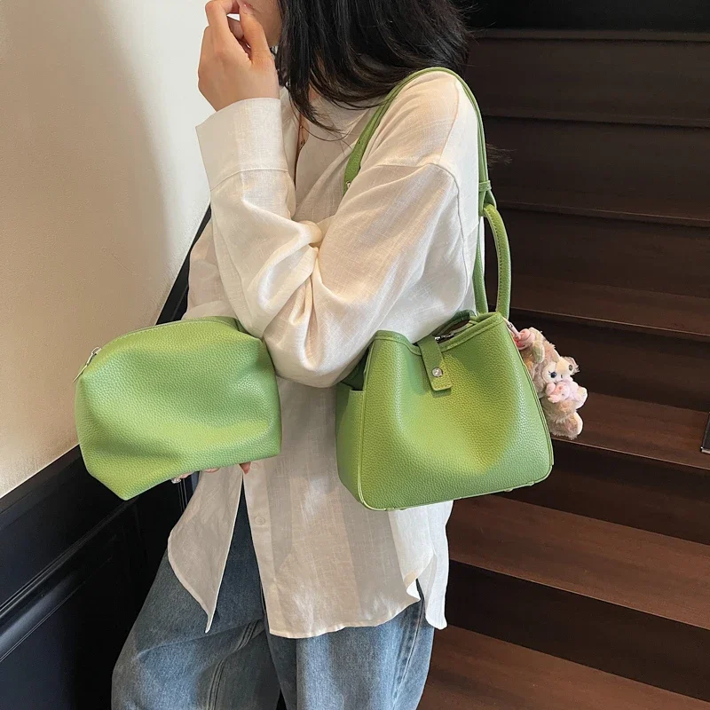 2 Sets Casual Tote Bags PU Leather Shoulder Bag For Women Fashion Bucket Female Travel Handbag Designer Luxury Lady Underarm Bag
2 Sets Casual Tote Bags PU Leather Shoulder Bag For Women Fashion Bucket Female Travel Handbag Designer Luxury Lady Underarm Bag
