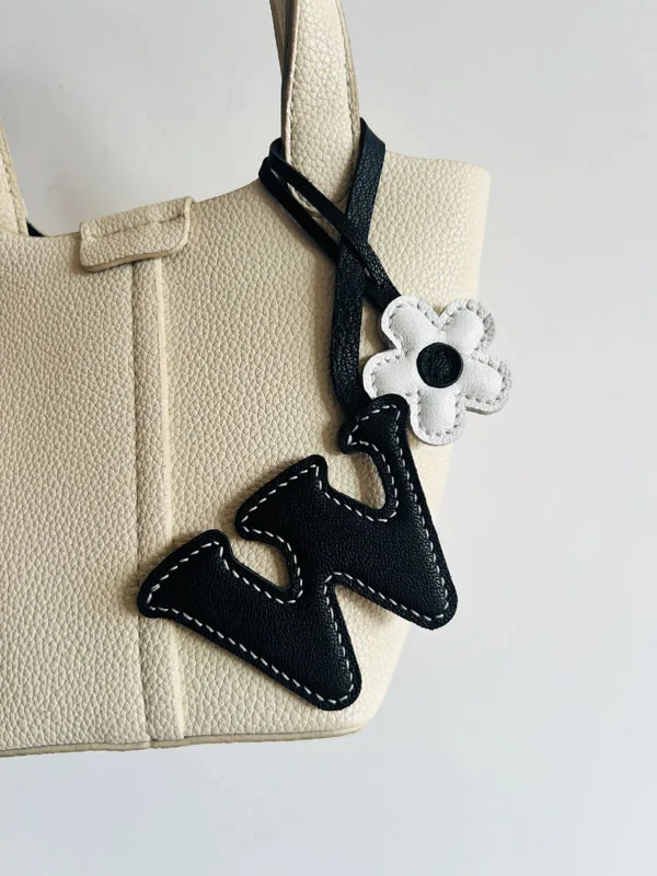 Leather Letter Keychain Pendant Mobile Phone Pendant Bag Letter Keychain Goatskin
Leather Letter Keychain Pendant Mobile Phone Pendant Bag Letter Keychain Goatskin