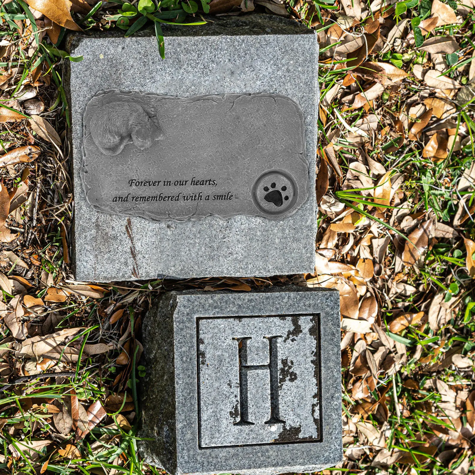 Pet Memorial Plaque Outdoor Resin Cat Memorial Stone Lovely Kitten Design Garden Tombstone Yard Decor Remembrance Ornament
Pet Memorial Plaque Outdoor Resin Cat Memorial Stone Lovely Kitten Design Garden Tombstone Yard Decor Remembrance Ornament