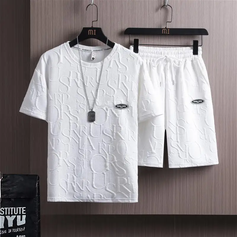 2025 Summer Set Men's Trendy Casual Sports Short Sleeved Shorts Men's Set with Handsome Short Sleeved T-shirt Simple Clothes
2025 Summer Set Men's Trendy Casual Sports Short Sleeved Shorts Men's Set with Handsome Short Sleeved T-shirt Simple Clothes