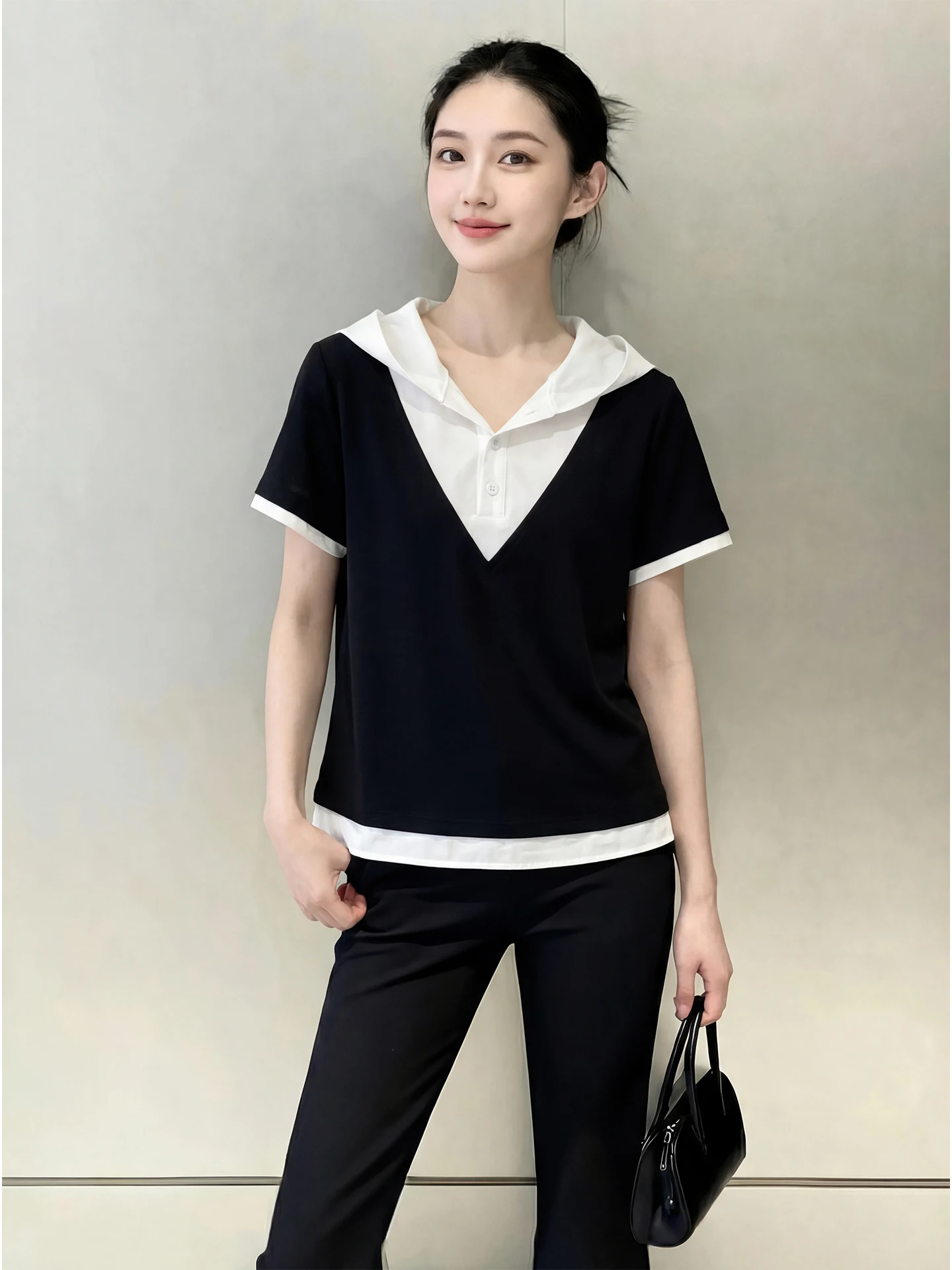 Slim Fit V-Ne ort Sve T-irt plus Size mat Sle Bla Ele Spring Faion Women's Top High-End Feeling
Slim Fit V-Ne ort Sve T-irt plus Size mat Sle Bla Ele Spring Faion Women's Top High-End Feeling