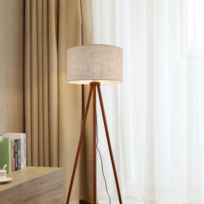 Solid wood floor lamp living room bedroom advanced American warm color retro atmosphere
Solid wood floor lamp living room bedroom advanced American warm color retro atmosphere