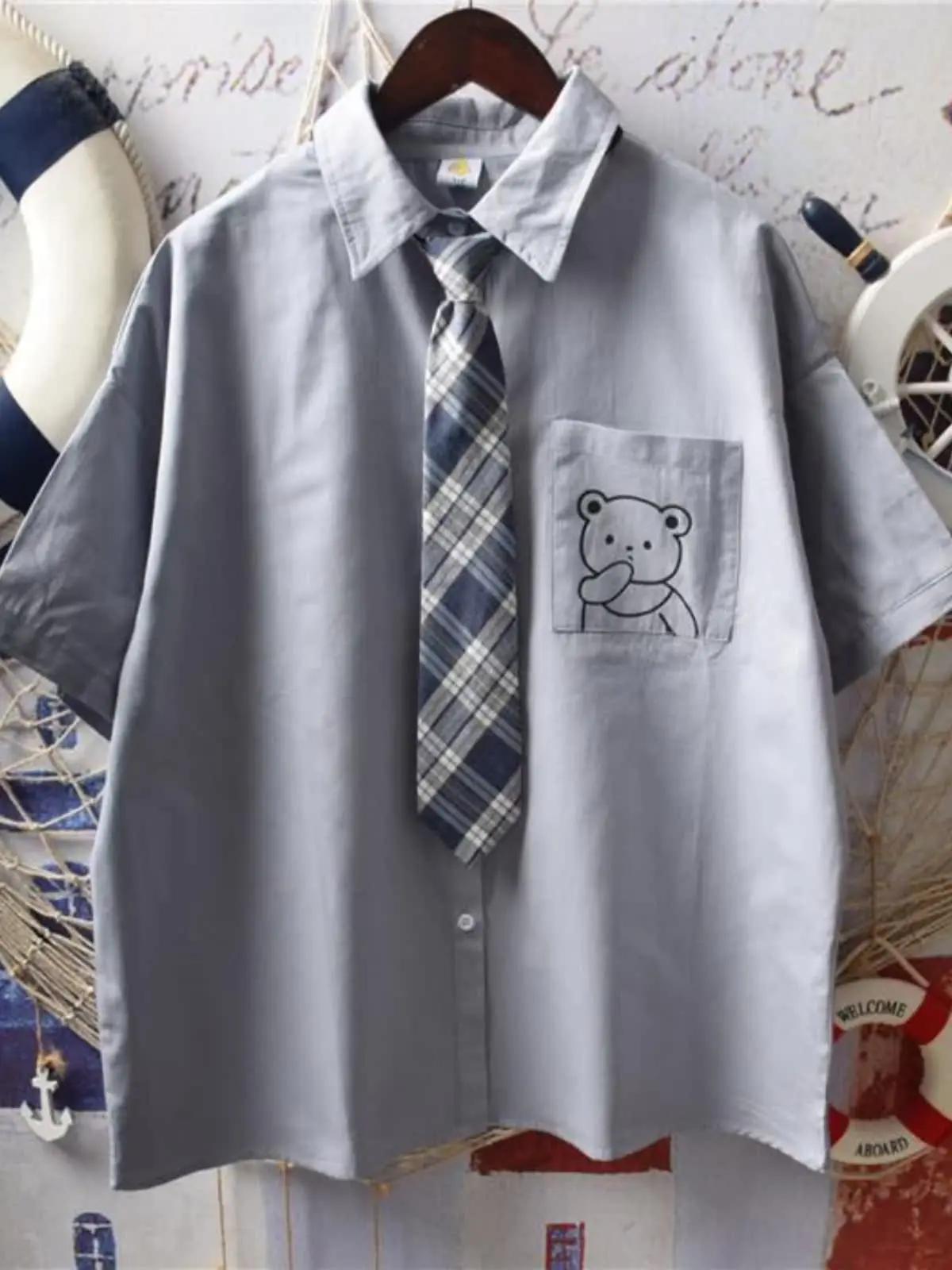 Summer Loose Women's Shirt with Tie Short Sleeve Turn-down Collar Versatile Japanese Style Bf Wind Small Audience JK Uniform
Summer Loose Women's Shirt with Tie Short Sleeve Turn-down Collar Versatile Japanese Style Bf Wind Small Audience JK Uniform