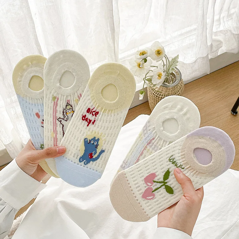 1/5 пар летних новых продуктов, тонкие противоскользящие невидимые носки с мелкой сеткой, милые носки-лодочки из чистого хлопка с героями мультфильмов в студенческом стиле
1/5 пар летних новых продуктов, тонкие противоскользящие невидимые носки с мелкой сеткой, милые носки-лодочки из чистого хлопка с героями мультфильмов в студенческом стиле