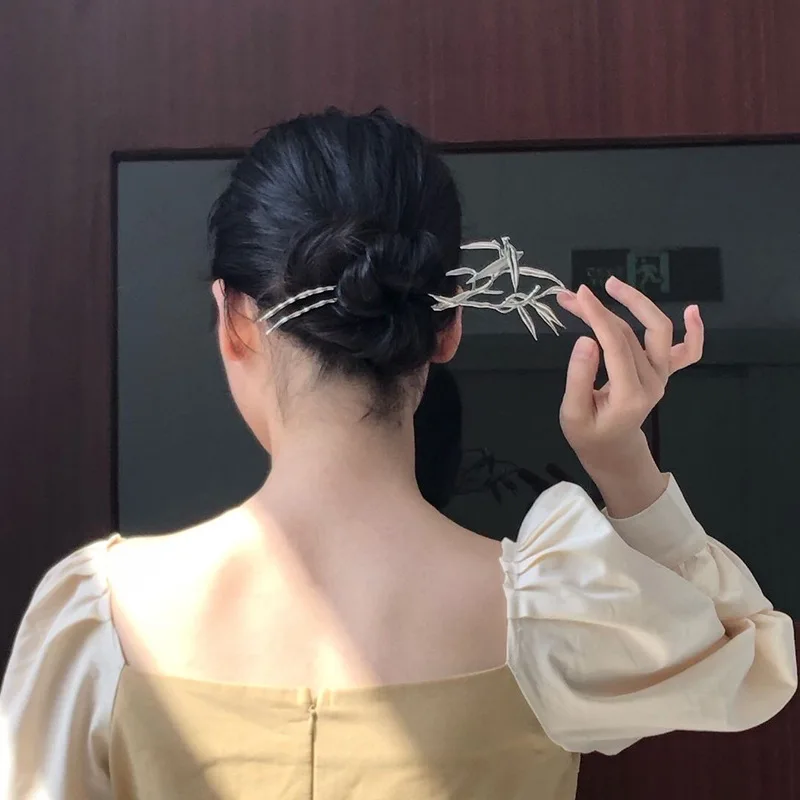 Bamboo Hairpin 1PC Vintage Chinese Hanfu Hair Stick for Women Updo Elegant Bamboo Branch Decor Durable Kit
Bamboo Hairpin 1PC Vintage Chinese Hanfu Hair Stick for Women Updo Elegant Bamboo Branch Decor Durable Kit