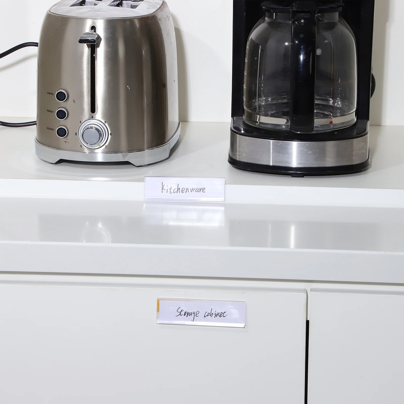 100Pcs Clear Label Holders Adhesive Shelf Labels for Bins Drawers Wire Shelves Plastic Tag Pockets for Kitchen Pantry
100Pcs Clear Label Holders Adhesive Shelf Labels for Bins Drawers Wire Shelves Plastic Tag Pockets for Kitchen Pantry