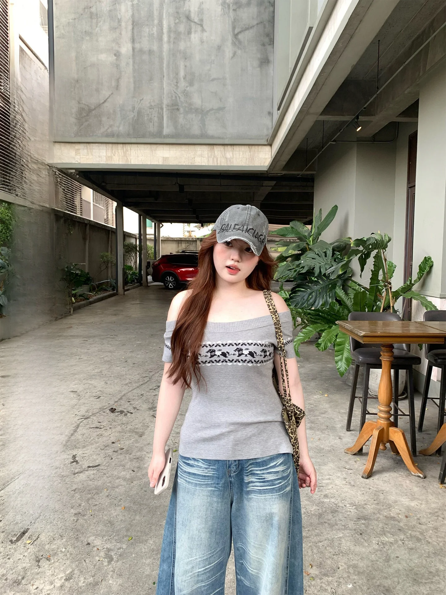 Эффект похудения, корейский стиль, сетчатая вязаная кофта с коротким рукавом и круглым вырезом, двусторонняя, для лета и весны, повседневная, удобная, женская.
Эффект похудения, корейский стиль, сетчатая вязаная кофта с коротким рукавом и круглым вырезом, двусторонняя, для лета и весны, повседневная, удобная, женская.