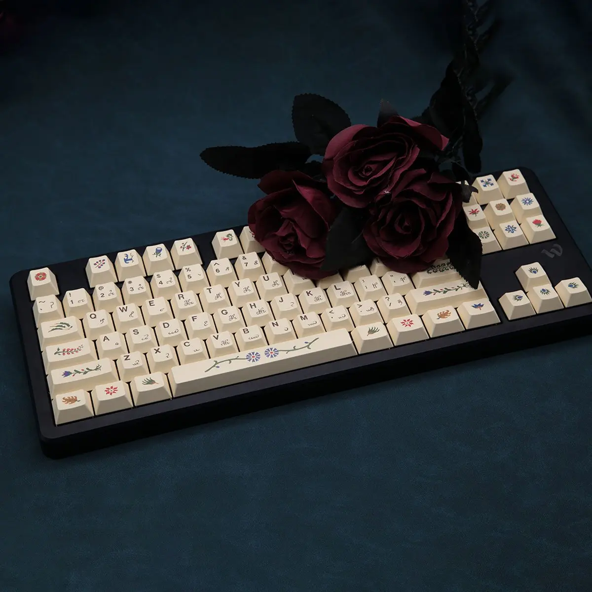 Vintage original sublimation atk68 magnetic axis wall thickness 1.7 keyboard keycaps
Vintage original sublimation atk68 magnetic axis wall thickness 1.7 keyboard keycaps