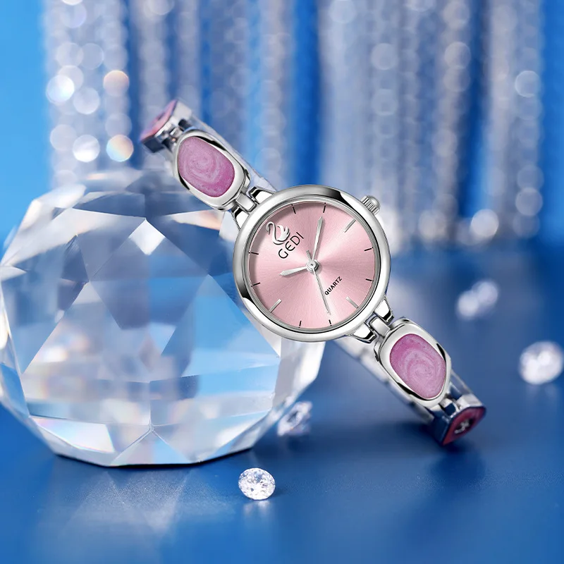 Women's Watches Retro Exquisite Bracelet Advanced Fashion Ladies' Waterproof Quartz Wristwatch
Women's Watches Retro Exquisite Bracelet Advanced Fashion Ladies' Waterproof Quartz Wristwatch