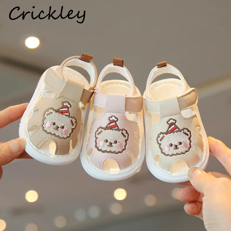 Summer Solid PU Boys Girls Walk Shoes Cartoon Bear Soft Hook Loop Baby Kids Sandals PU Leather With Sound Children Beach Shoes
Summer Solid PU Boys Girls Walk Shoes Cartoon Bear Soft Hook Loop Baby Kids Sandals PU Leather With Sound Children Beach Shoes