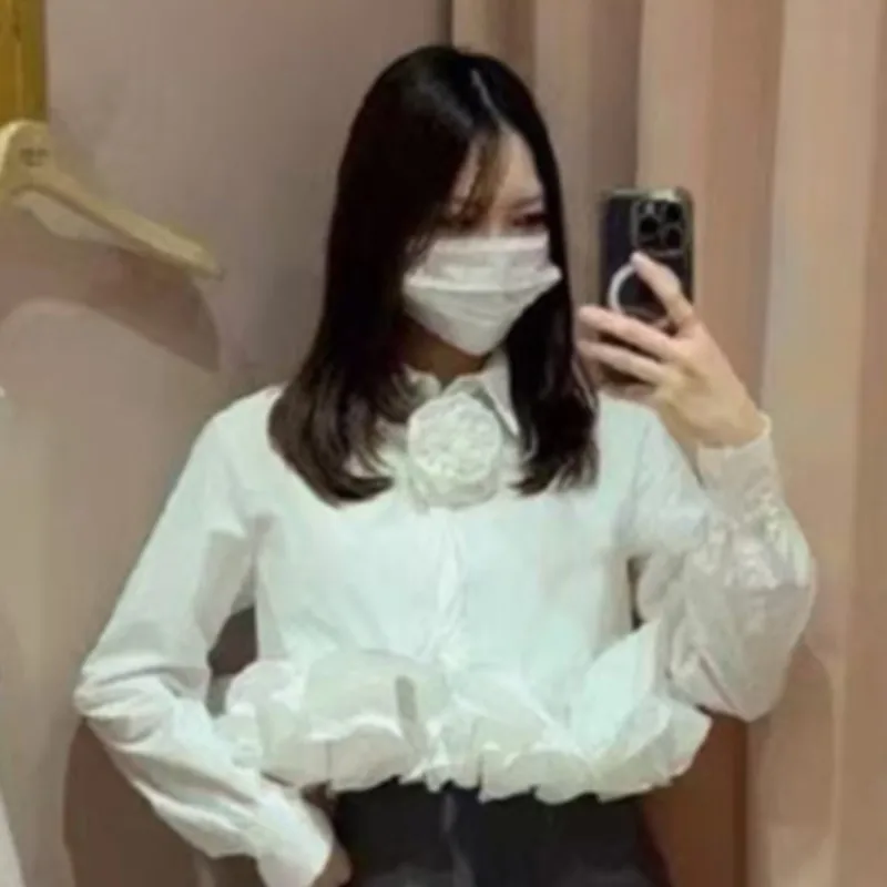 Pleated sweet three-dimensional floral lace splicing hem single-breasted short shirt female top рубашка женская
Pleated sweet three-dimensional floral lace splicing hem single-breasted short shirt female top рубашка женская